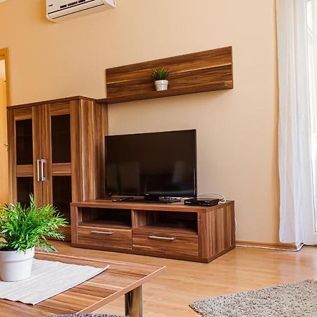 Dnd, Kun Apartments, Keleti Railway Station Boedapest Kamer foto