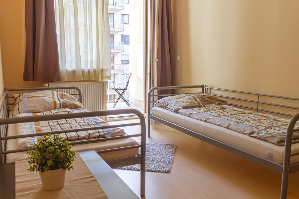 Dnd, Kun Apartments, Keleti Railway Station Boedapest Kamer foto