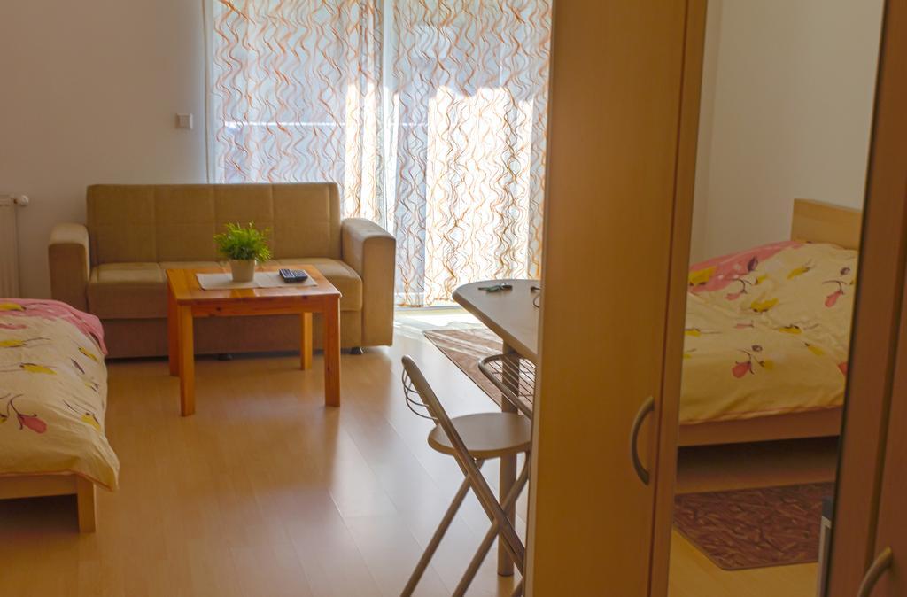 Dnd, Kun Apartments, Keleti Railway Station Boedapest Kamer foto