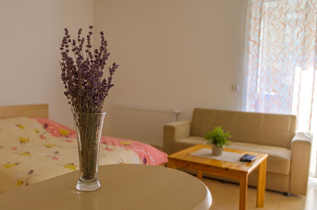 Dnd, Kun Apartments, Keleti Railway Station Boedapest Kamer foto